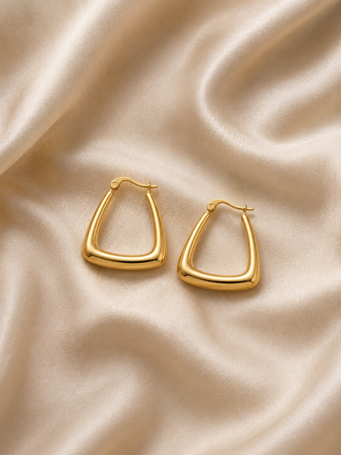 Holly Earrings